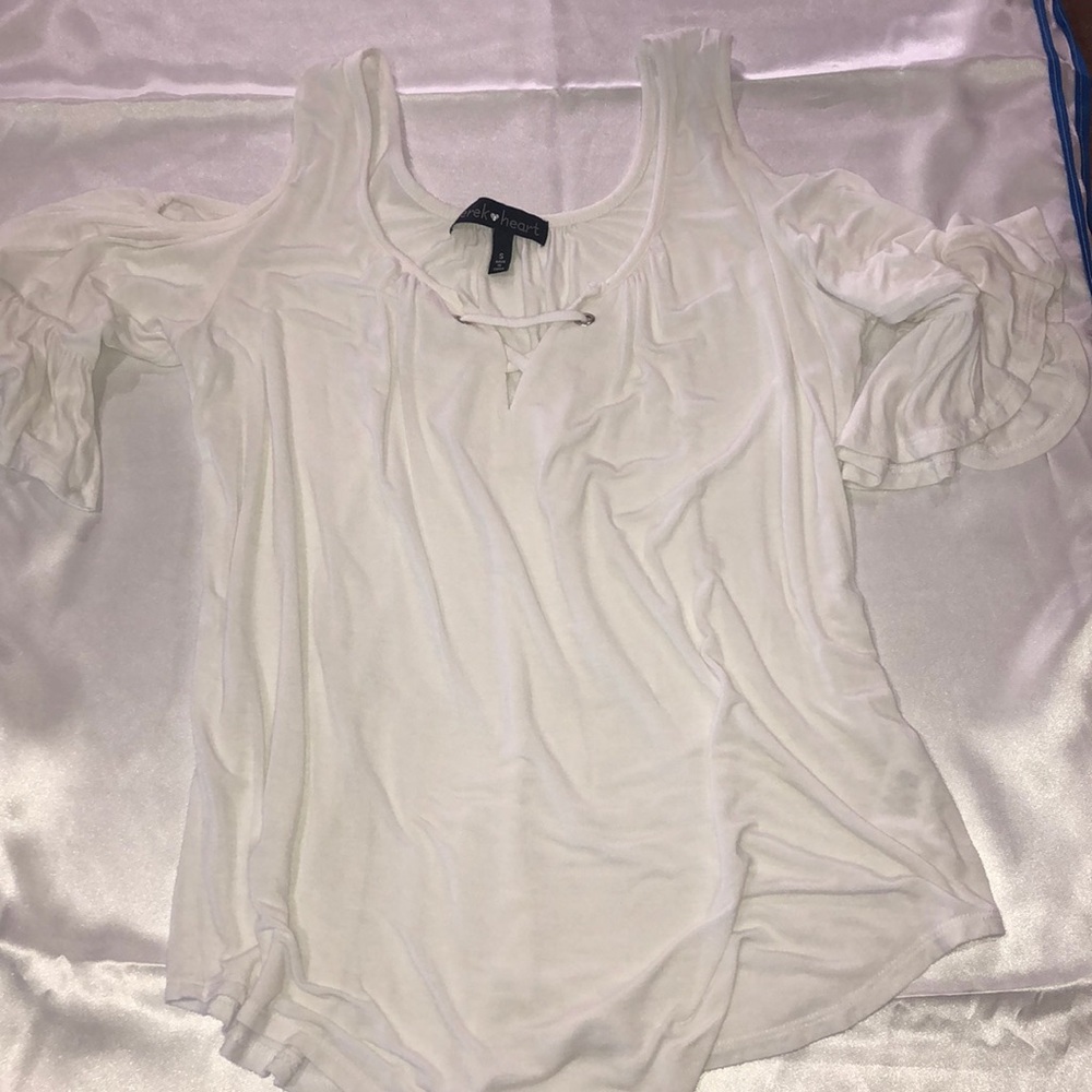 Whote Derek Heart blouse